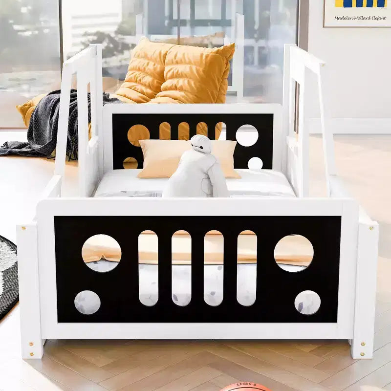 Classic Car-Shaped Platform Bed with Wheels