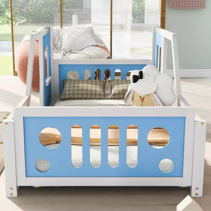 Classic Car-Shaped Platform Bed with Wheels